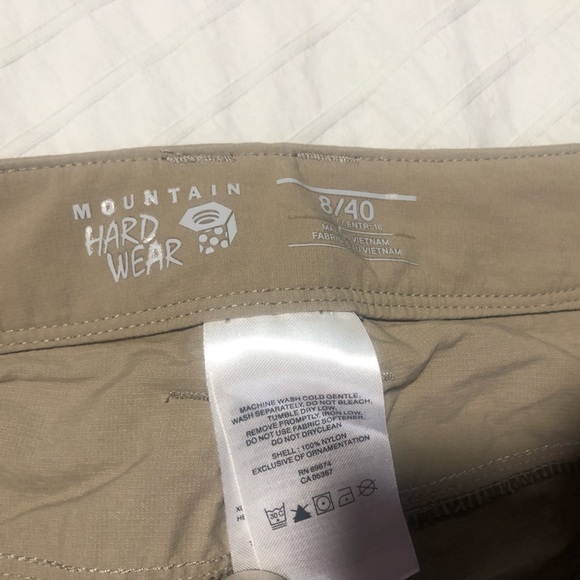 Woman’s shorts - Picture 4 of 4